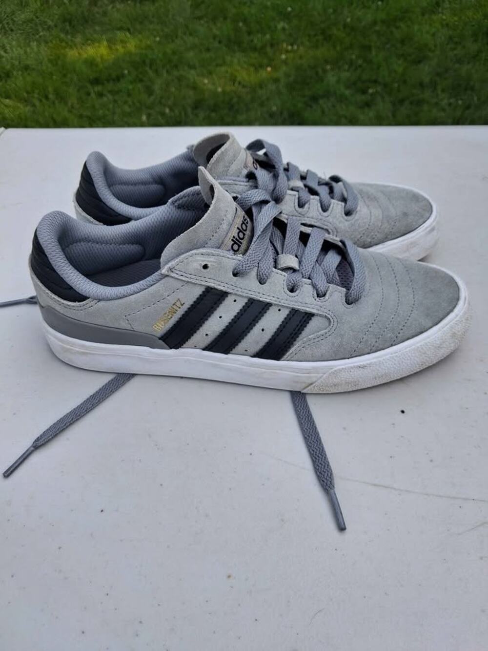Boys size 6 sneakers